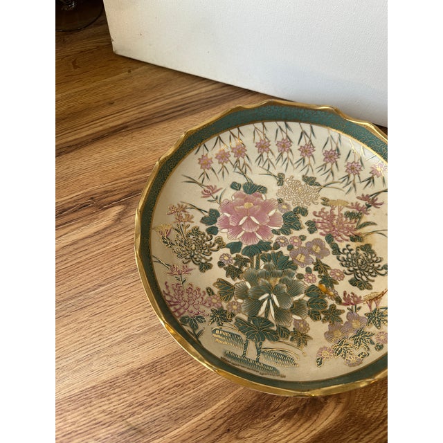 White 1970s Asian Ceramic Pink and Teal Plates With Gold Rims and Floral Accents For Sale - Image 8 of 8