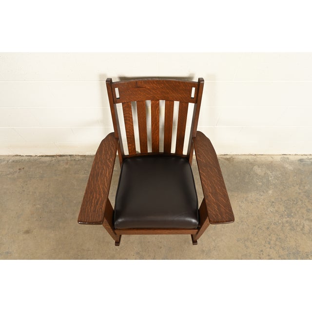 Early 20th Century Charles Stickley Antique Mission Oak Arts & Crafts Cutout Rocking Chair, Newly Restored For Sale - Image 5 of 13