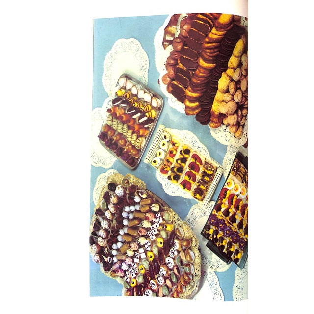 "Larousse Gastronomique: The Encyclopedia of Food, Wine & Cookery" 1961 Montagne, Prosper For Sale In New York - Image 6 of 12