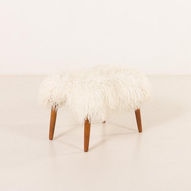 Mid-Century Modern Scandinavian Ottoman in Long Hair Sheepskin, 1970s For Sale - Image 4 of 11