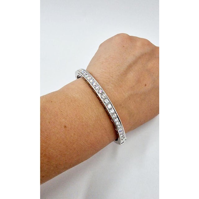 Bracelet in 18 Karat White Gold with 25 Diamonds, 1990s For Sale - Image 13 of 17