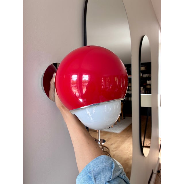 Orbite Wall Lights in Bright Red Metal, 1980s, Set of 3 For Sale - Image 4 of 7
