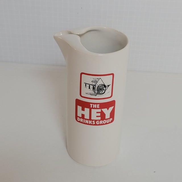 Vintage Pub Advertising Pitchers – Whyte & Mackay, Nikka Whisky & Hey Drinks Group – Barware Set of 3 For Sale In Raleigh - Image 6 of 9