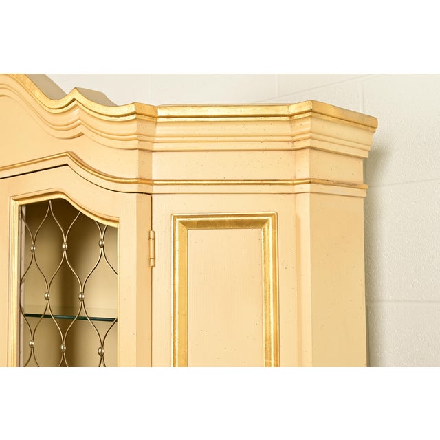 Wood Karges Style French Regency Louis XVI Cream Lacquered and Gold Gilt Breakfront Bookcase Cabinet, Circa 1960s For Sale - Image 7 of 14