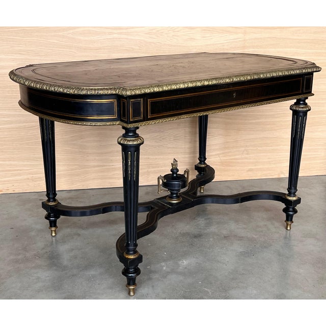 Mid 19th Century Ebonized Center or Writing Desk Table, Napoleon III Period For Sale - Image 4 of 18