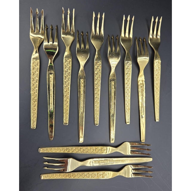 Vintage Gold Electroplate "Trocadero" Hostess & Serving Flatware- 53 Piece Collection For Sale - Image 4 of 18