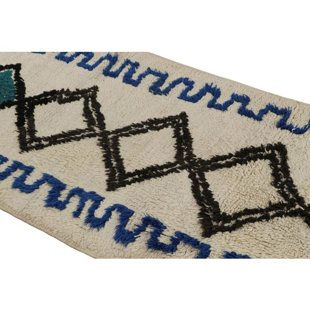 Rug & Kilim 1950s Azilal Moroccan Rug in White With Blue-Black Patterns by Rug & Kilim For Sale - Image 4 of 7