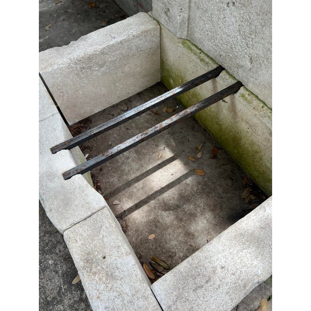 Mians, Small Arched Limestone Wall Fountain From Provence, France For Sale - Image 11 of 13