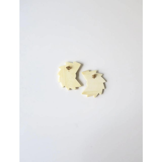 Metal Art Deco 14kt Gold and Blue Lapis Earrings, Pair, Circa 1980s 1990s For Sale - Image 7 of 7