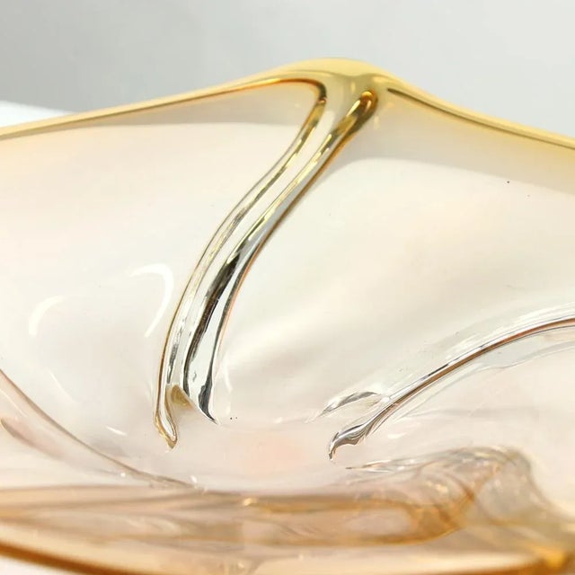 Mid-Century Modern Art Glass Bowl by Frantisek Zemek for Sklana Mstisov, 1960s For Sale - Image 3 of 8
