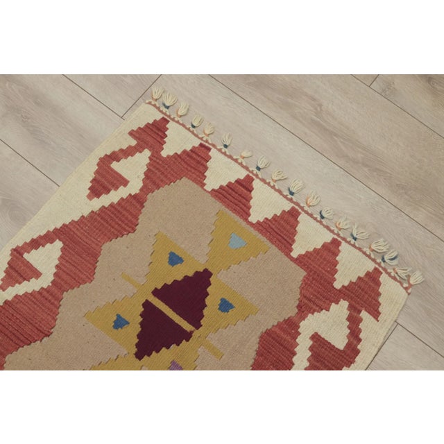 Cream 1960s Traditional Wool Oushak Kilim Rug For Sale - Image 8 of 13