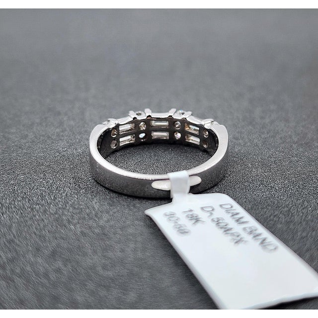 0.50 Ct Diamond Ring Size 5.75 For Sale In Chicago - Image 6 of 9
