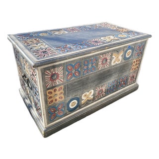 Vintage Mexican Folk Art Polychrome Carved Wooden Storage Baúl (36") For Sale