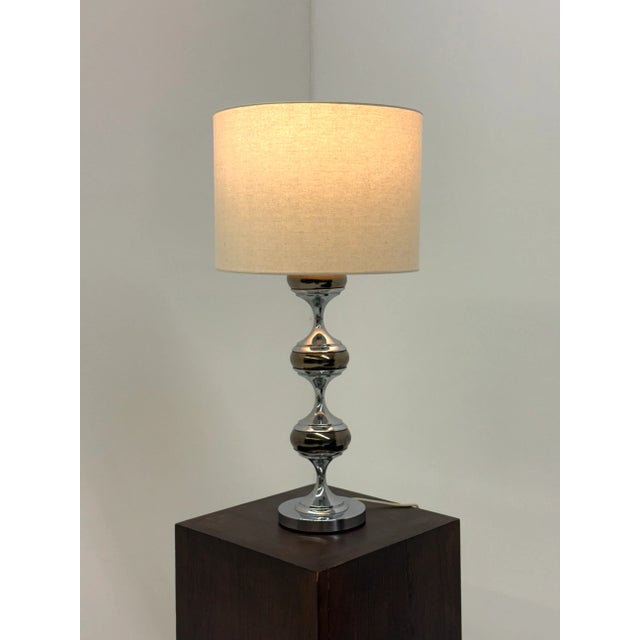 Mid-Century Modern Space Age Table Lamp with Sculptural Chrome Base, 1970s For Sale - Image 3 of 11
