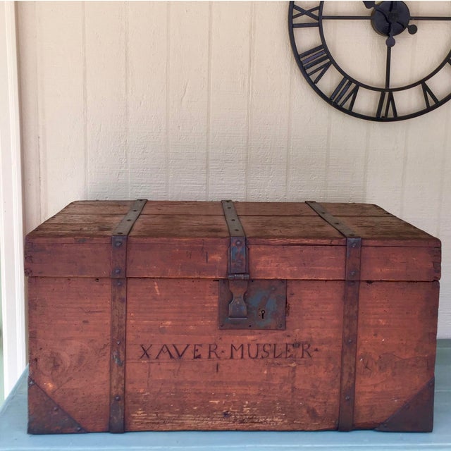 American German-American Iron-Bound Wooden Trunk, 19th Century For Sale - Image 3 of 14