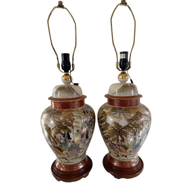 Set of Two Early 20th Century Fujita Kutani Porcelain Mt. Fuji Lamps For Sale