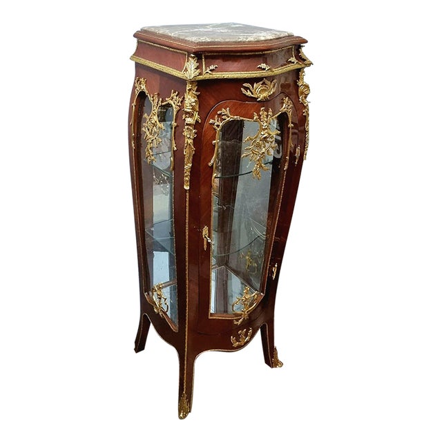 French Style Small Display Cabinet – Marble Top Vitrine With Glass Doors & Gold Leaf Details For Sale