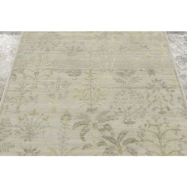 This contemporary 4x6 rug from Rug & Kilim’s Block Print Collection—an innovative line celebrating the artisanal charm of...