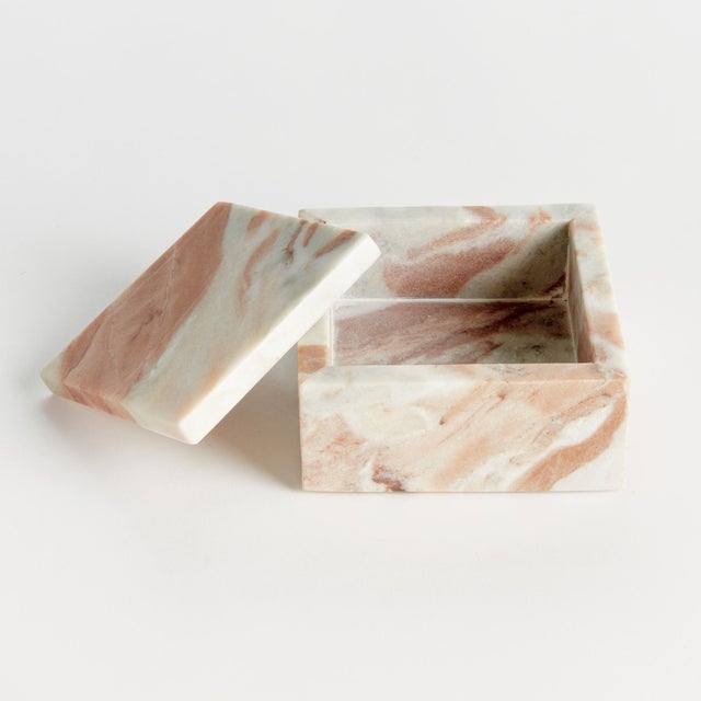 Kenneth Ludwig Chicago Jaqueline Marble Square Lidded Box Short For Sale - Image 4 of 6