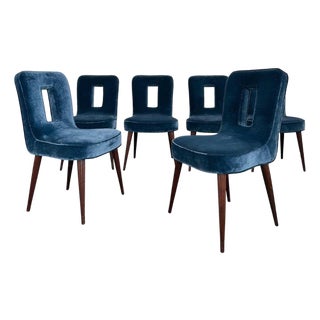 1940s Set of Six Hollywood Regency Blue Velvet Dining Chairs by Ernst Schwadron For Sale