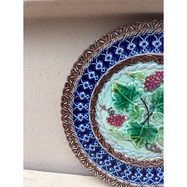Rustic Majolica Grape Plate Villeroy Boch Circa 1890 For Sale - Image 3 of 4