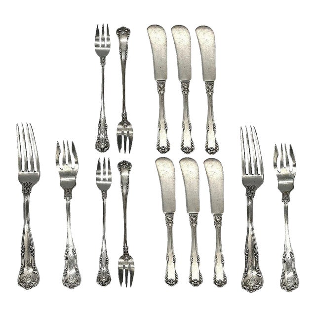 Early 1900s Edwardian "Regent" 16 Piece Fork/Knife Silver Plate Silverware Set by Gorham For Sale