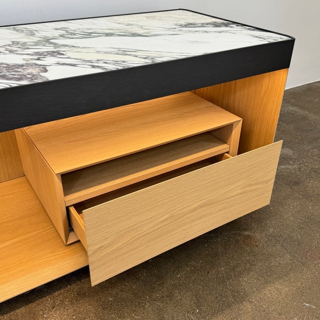 Contemporary Molteni & C Living Box Console For Sale - Image 3 of 9