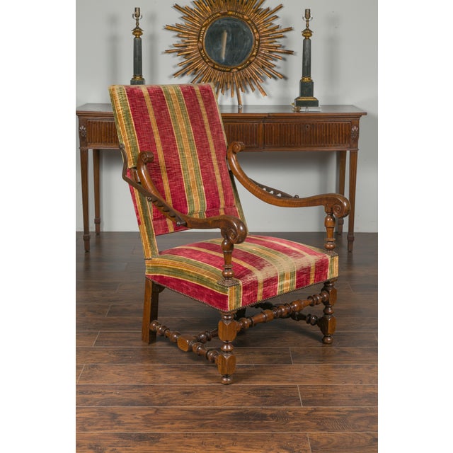 French Louis XIV Style 19th Century Reclining Armchair with Turned Base For Sale - Image 12 of 12