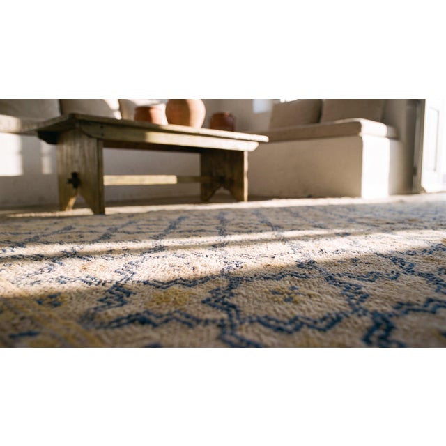 Textile 1920s Soft Yellow Geometric Antique Indian Agra Rug Hand Knotted 4' X 6'2" Cotton Carpet For Sale - Image 7 of 9