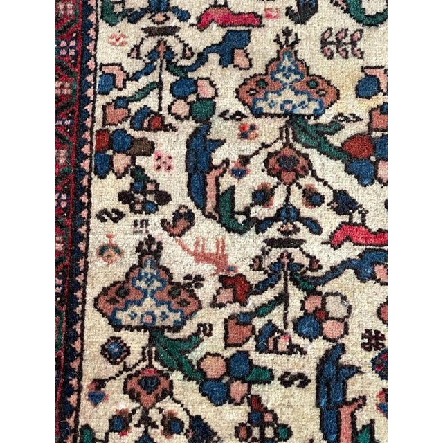 Small Vintage Abadeh Rug, 1960s For Sale - Image 3 of 16