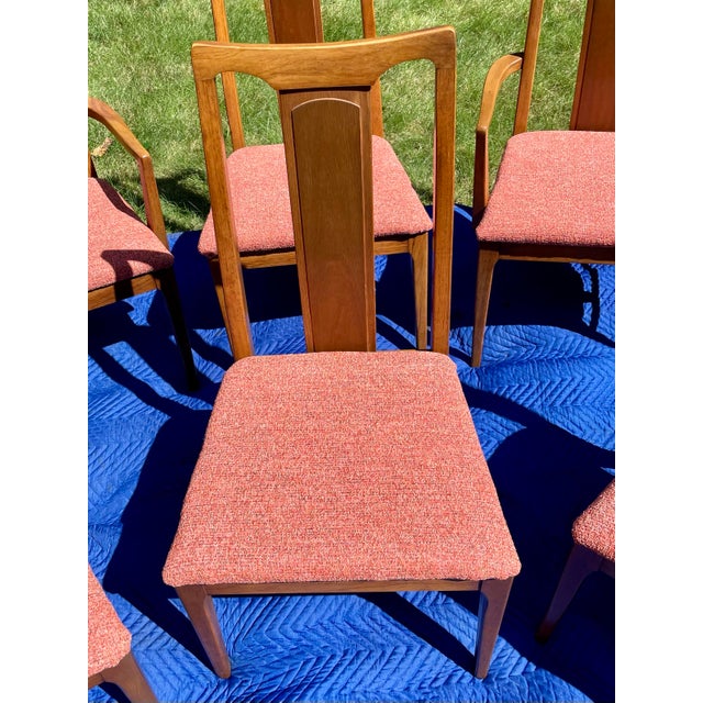 1970s Thomasville "Bryn Mawr" Walnut High-Back Dining Chairs in Knoll Luxe Tempest Bouclé - Set of 6 (2 Arm, 4 Side) 1975 For Sale - Image 5 of 18