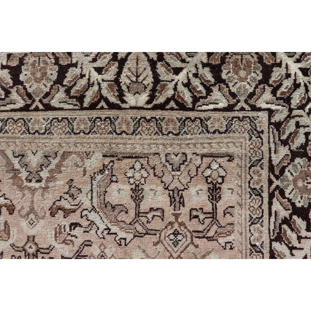 Early 20th Century Vintage Sultanabad-Mahal Rug With All-Over Sub-Geometric Medallion Design For Sale - Image 9 of 13