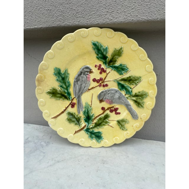 French Country French Majolica Bird & Holly Plate Sarreguemines, Circa 1880 For Sale - Image 3 of 5