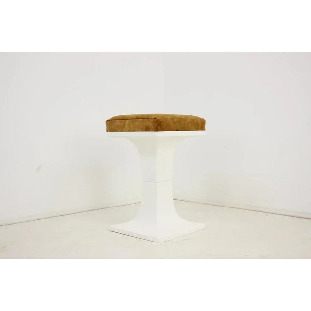 Good original condition. - New fabric. - Cleaned.