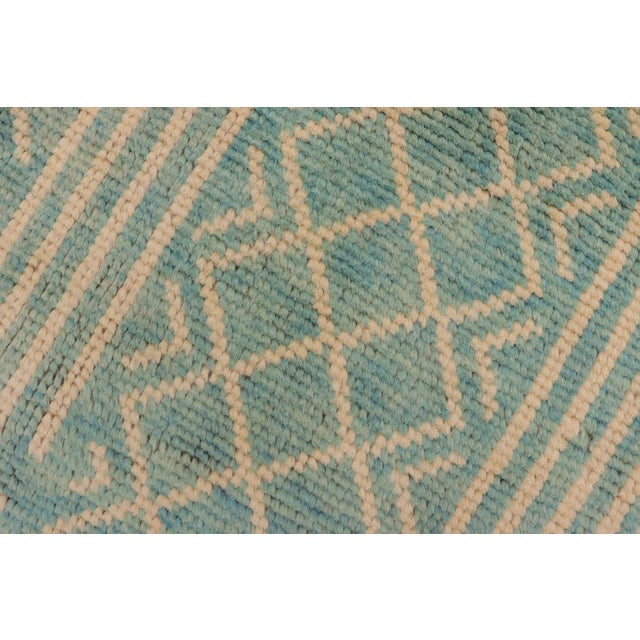 Textile Shabby Chic Balochi Blue/Beige Wool Rug - 3'2''x5'1'' For Sale - Image 7 of 11