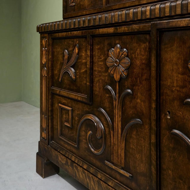 Cabinet with Decorative Carvings in Stained Birch by Axel Einar Hjorth for A.B. Svenska Möbelfabrikerna Bodafors, 1920s-1930s For Sale - Image 11 of 13