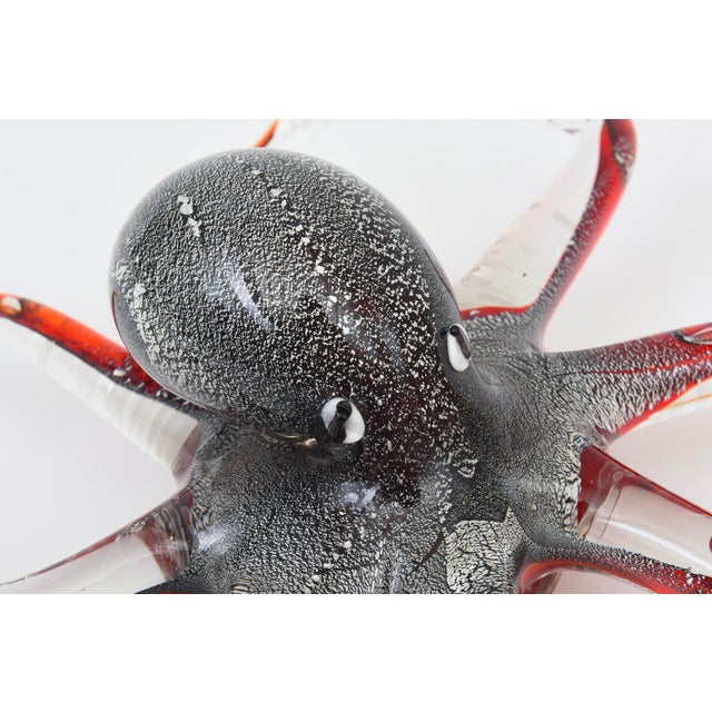 1980s Vintage Coastal Murano Seguso Glass Octopus Sculpture With Silver Foil, 1980's For Sale - Image 5 of 11