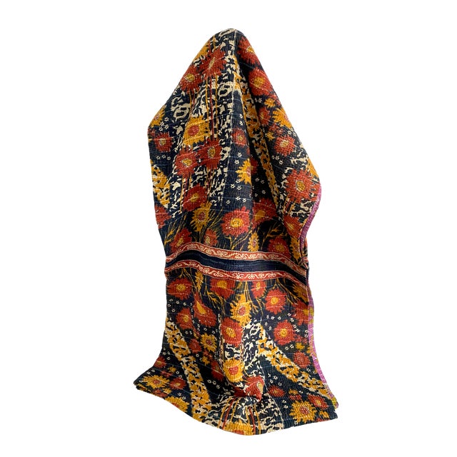 Reversible vintage handmade Kantha throw with fastidious detailed stitching. In excellent condition with a soft hand and...