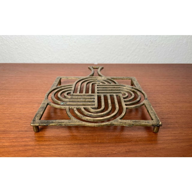 Metal Art Deco Bronze Trivet Coaster with Solomon Knot Design For Sale - Image 7 of 12