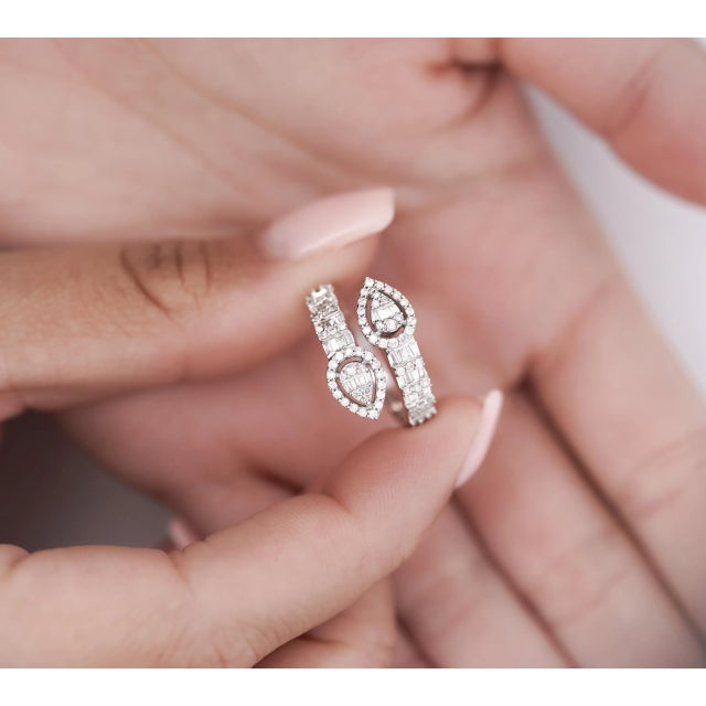 Metal 1.10 Carat Pear Shape Diamond Cluster Bypass Ring in 14k White Gold Size 7.25 For Sale - Image 7 of 7