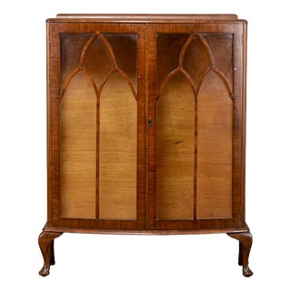Small English Display Cabinet with Curved Doors and Glass, 1920 For Sale