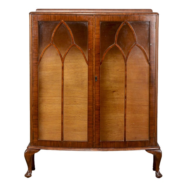 Small English Display Cabinet with Curved Doors and Glass, 1920 For Sale