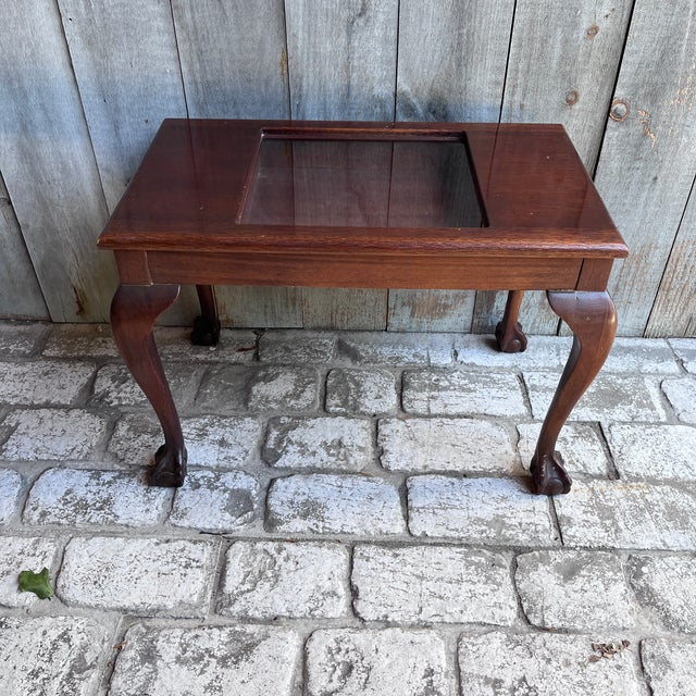 Mid 20th Century Antique Chippendale-Style Mahogany Vitrine / Display Table on Ball-and-Claw Feet For Sale - Image 5 of 13
