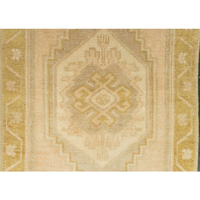 Turkish Mini Rug Oriental Hand Knotted Vintage Rug 1'6" x 2'11" #21242 For Sale - Image 4 of 8