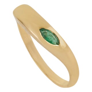 14k Gold Modern Sculptural Marquise Natural Emerald Wavy Band Ring Size 7 For Sale