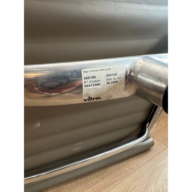 Aluminum Armchair by Charles and Ray Eames for Vitra, 2000s For Sale - Image 3 of 14