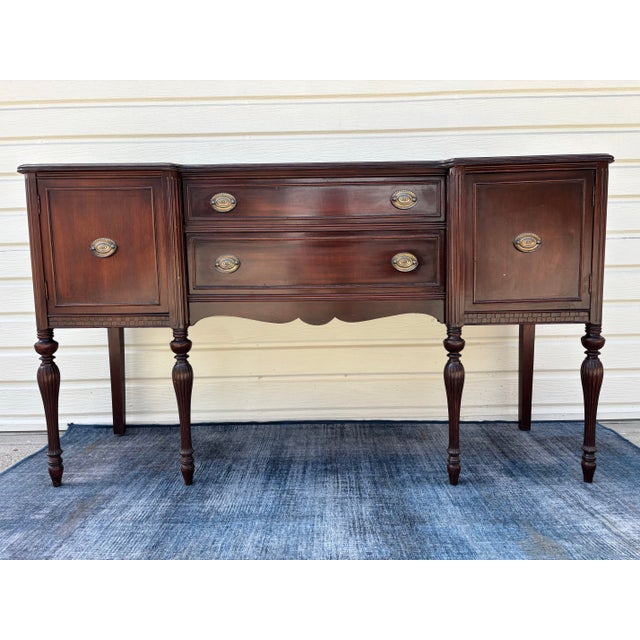Antique Hepplewhite or Federal style mahogany sideboard buffet. Excellent condition. H: 37.5 inches W: 64 inches D: 20 inches