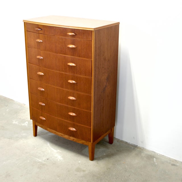 1950s Danish Teak 8 Drawer Tall Dresser W/ Curved Front For Sale In Boston - Image 6 of 14