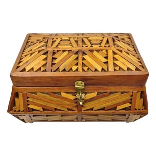 Vintage Arts & Crafts Tramp Art Folk Art Wood Inlay Jewelry Trinket Desk Box For Sale
