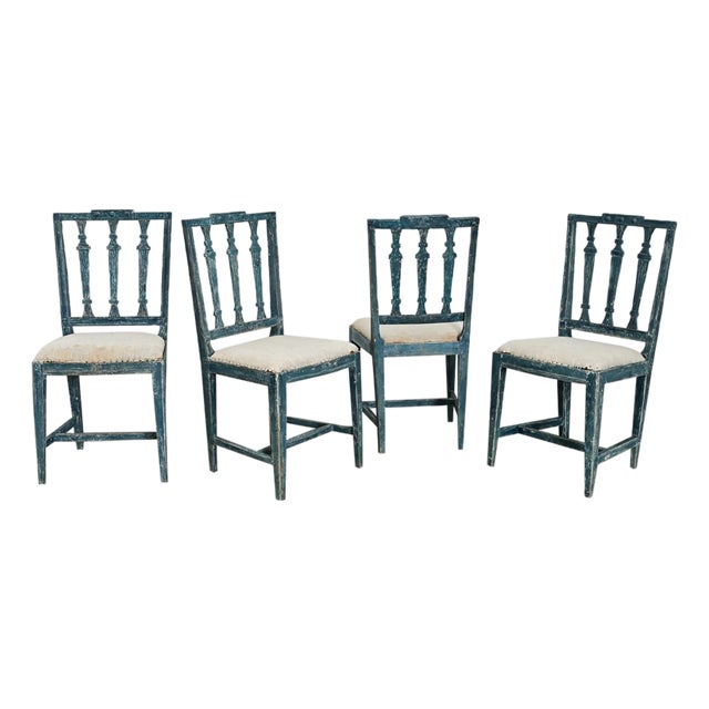 Swedish Gustavian 18th Century Set of Four Painted Side Chairs For Sale